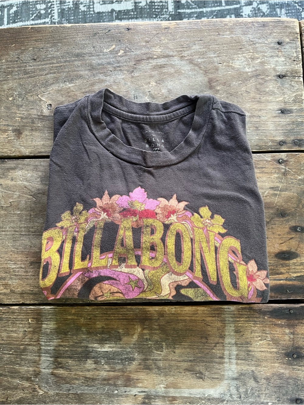 BIllabong 1973 Long Sleeve Women’s Tee Size XS